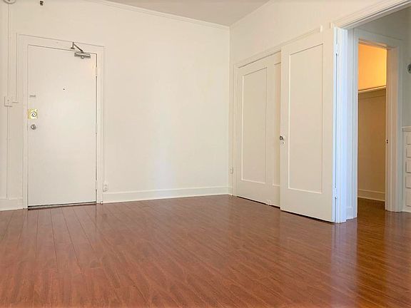 4th image of 1819 N Kingsley Dr #209