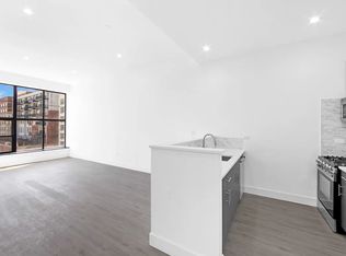 47-33 5th St #4A, Long Island City, NY 11101