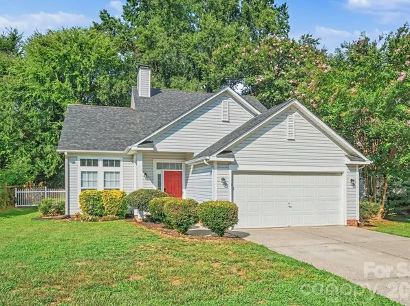9532 Nettle Dr, Charlotte, NC 28216