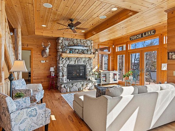 4th image of 3901 N West Torch Lake Dr