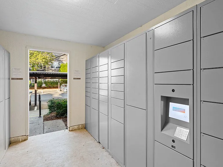 Cortland Village Apartment Homes — Photo 19