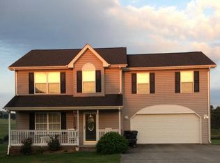2505 Fox Meadow Cir, Bluff City, TN 37618