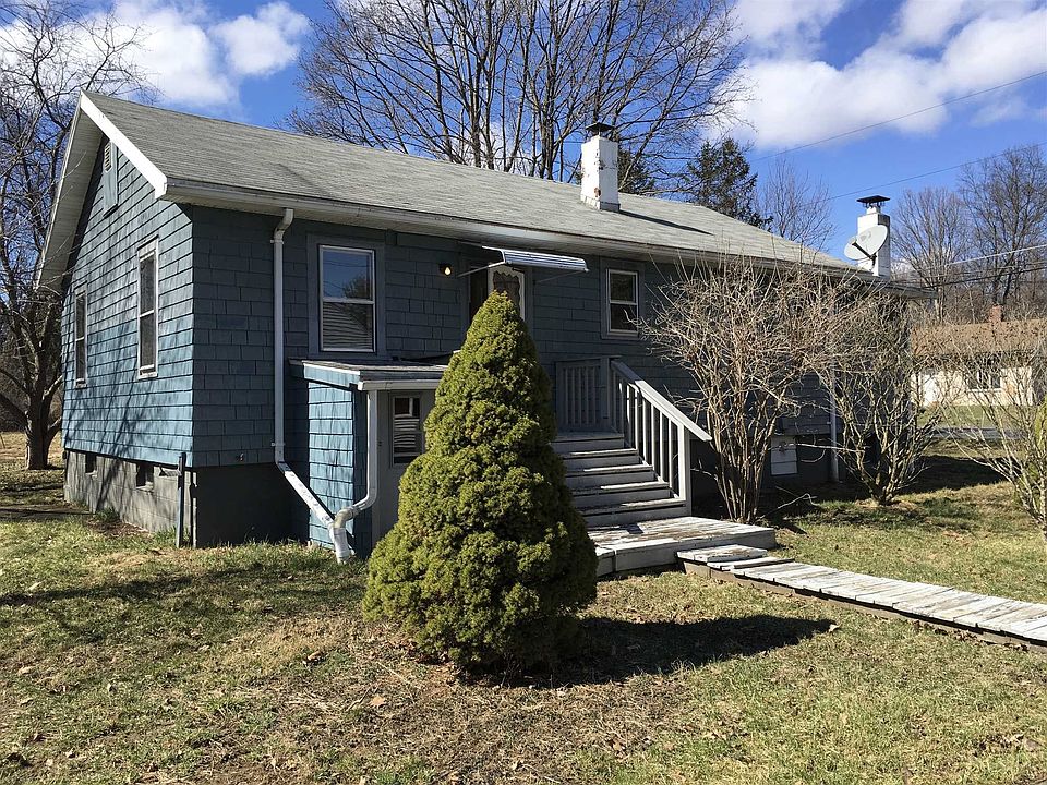 1st image of 10 Amato Ln