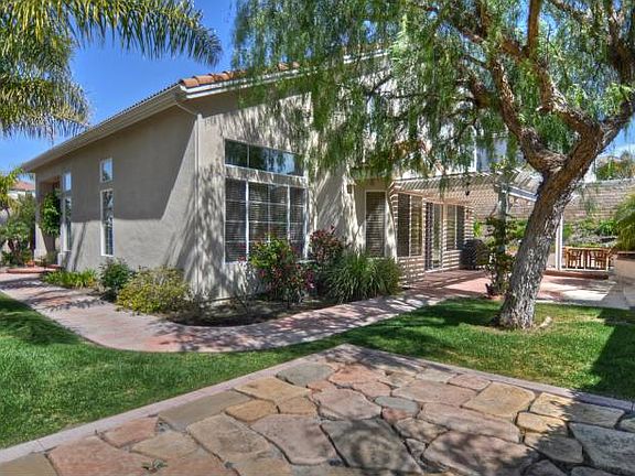 Plenty of Area Entertain