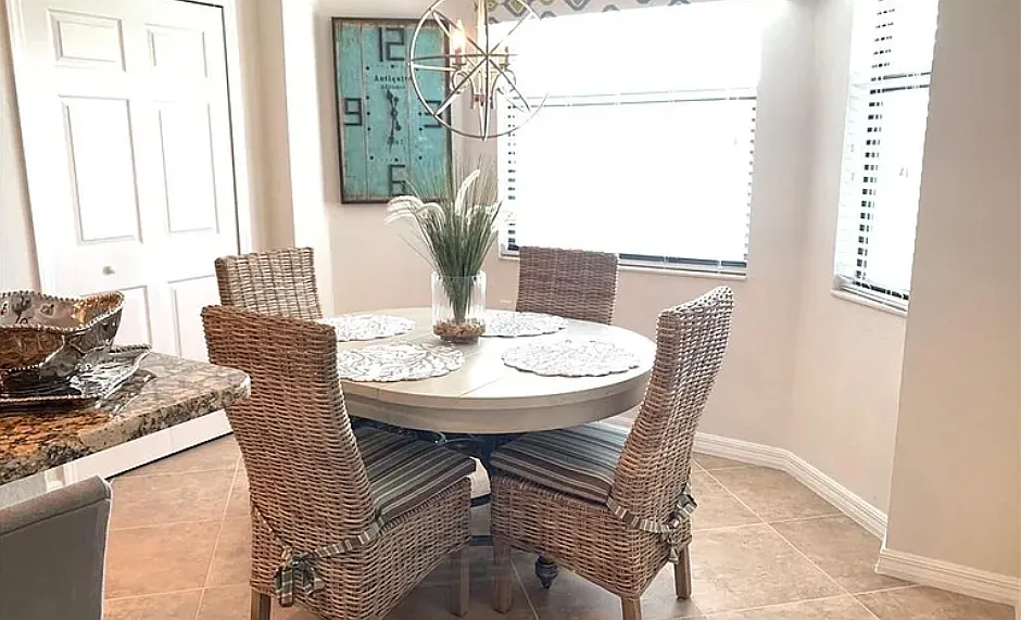 2 bed, 1137 sqft, $7,800 — Photo 4