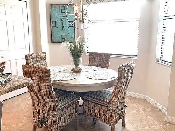 Dining area with full sun in the a.m.