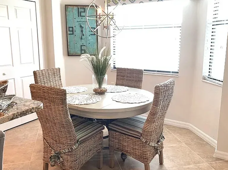 Dining area with full sun in the a.m.