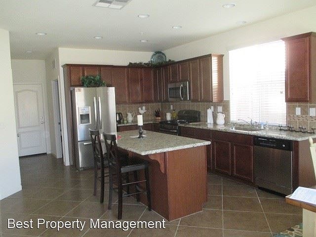 2nd image of 4592 Hidden Glen Dr