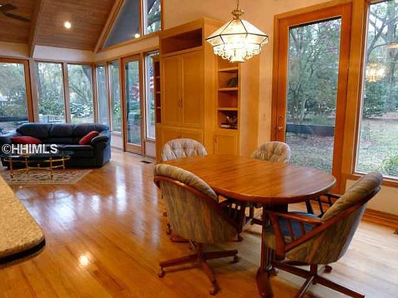 5th image of 5 Dahlgren Ln