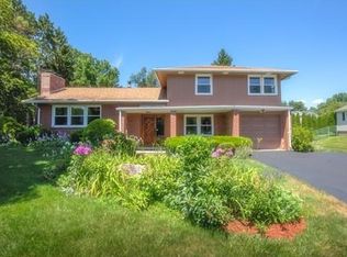 905 Dewey St, West Springfield, MA 01089