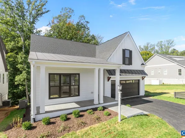 86 Renee Ln #B, Charlottesville, VA 22901