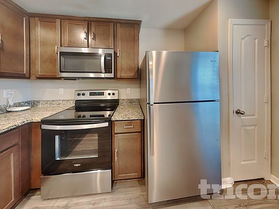4th image of 14 Rivera Ln