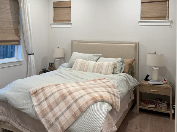 16611 SW Botany Bay Ln, Tigard, OR 97224