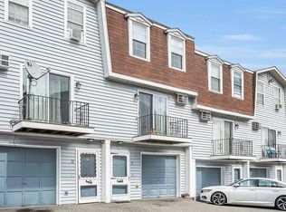 1271 Pawtucket Blvd APT 11, Lowell, MA 01854