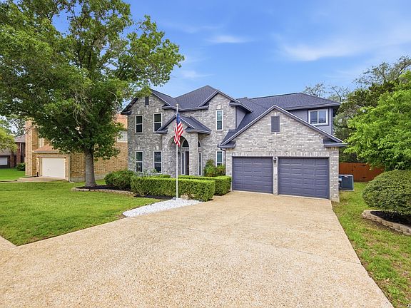 3rd image of 18143 SUMMER KNOLL DR