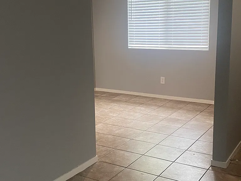 2460 Avignon Cir — Photo 13