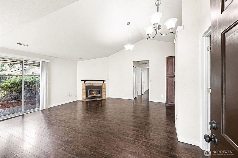 4th image of 9103 183rd Avenue NE