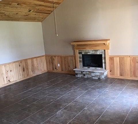 2nd image of 44032 Lake Village Dr
