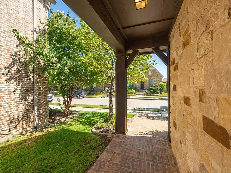 1008 Lone Ivory Trl — Photo 2