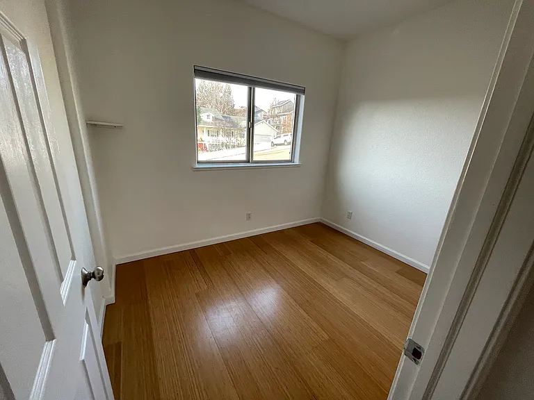 272 California Dr — Photo 20