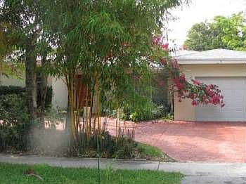 1st image of 2005 NE 186th Dr