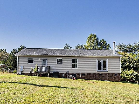 2nd image of 3242 Creekridge Country Rd