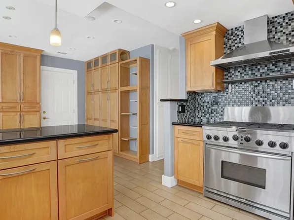 22442 Aliso Park Dr, Lake Forest, CA 92630