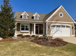 4146 E Gables Ct NE, Grand Rapids, MI 49525