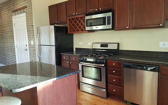 5th image of 4847 S Vincennes Ave #308