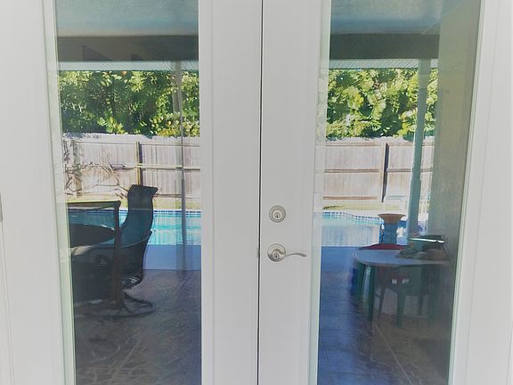 3rd image of 428 Saint Johns Dr