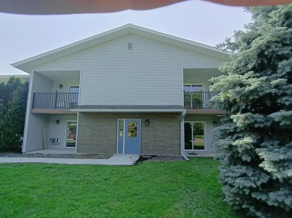 1360 6th Ave, Baldwin, WI
