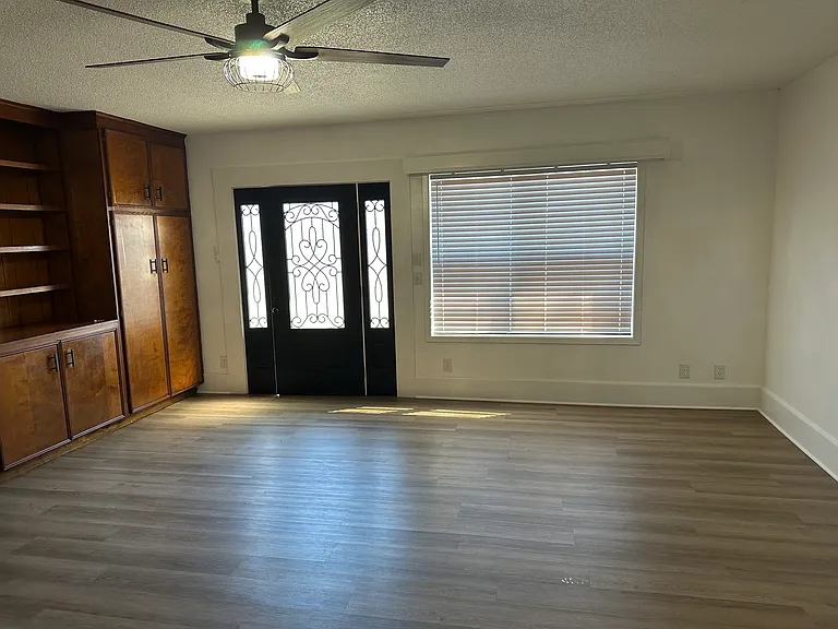 3306 Erwin Ave #A — Photo 2