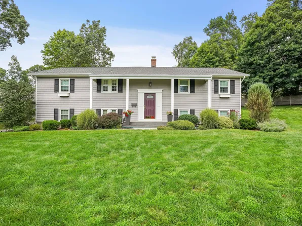 24 Silwen Lane, Norwalk, CT 06851