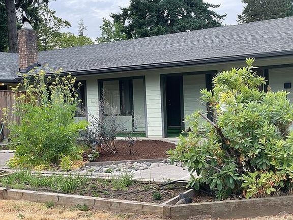 3rd image of 14212 NE 13th St