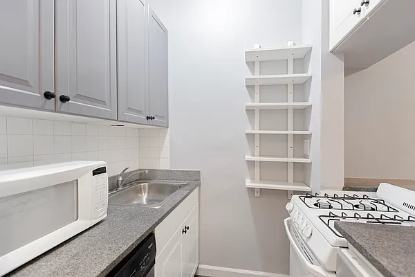 Rented by Compass | media 5