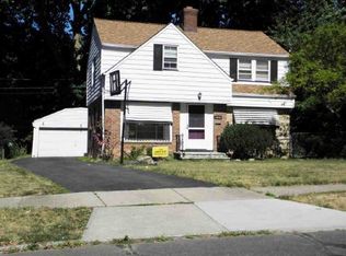 1831 E 225th St, Euclid, OH 44117