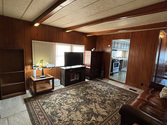 4th image of 841 Briar Hill Ln