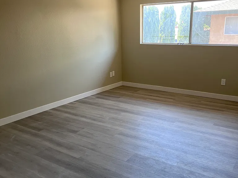 1532 E Fairfield Ct #4 — Photo 13