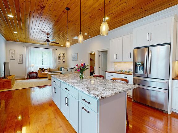 3rd image of 5235 Durham Rd #212