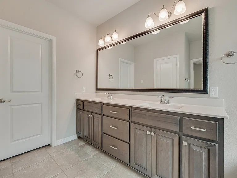 1601 Bunting Dr — Photo 12