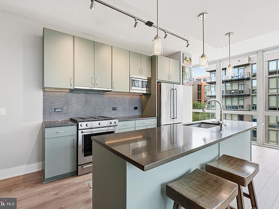 5th image of 88 V St SW APT 611