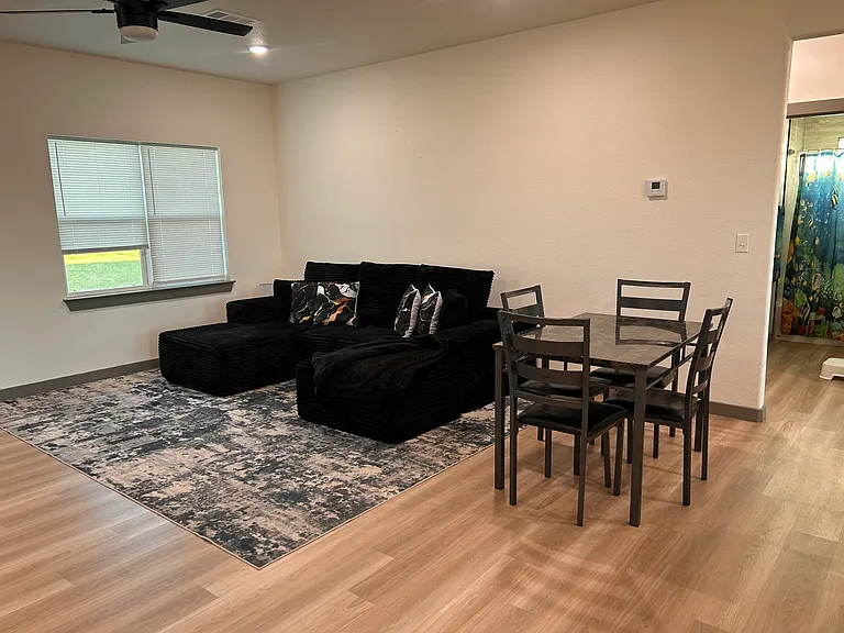 84 Michael Ave — Photo 23