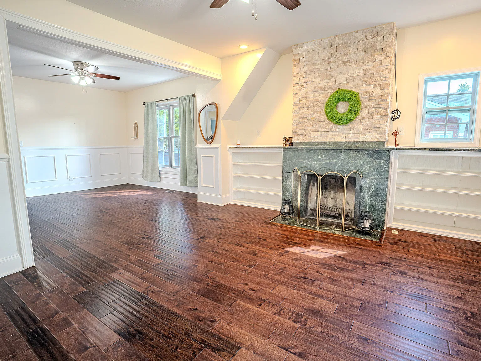 4 bed, 1904 sqft, $2,300 — Photo 3
