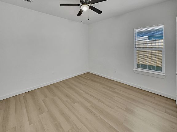 5th image of 5719 Kemper St Unit B