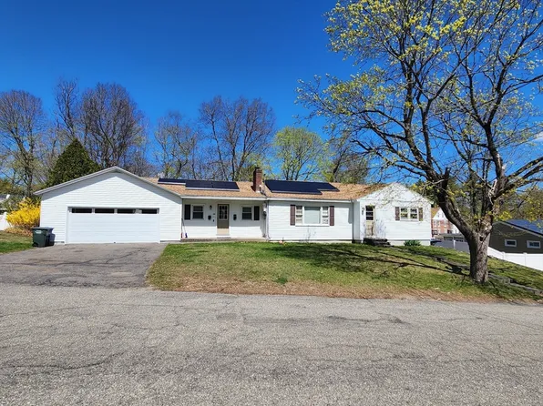 39 Pleasant Ter, Leominster, MA 01453