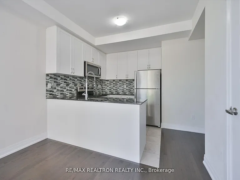 721 Lawrence Ave W #73 — Photo 14