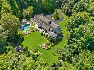 4 Longwood Dr, Redding, CT 06896