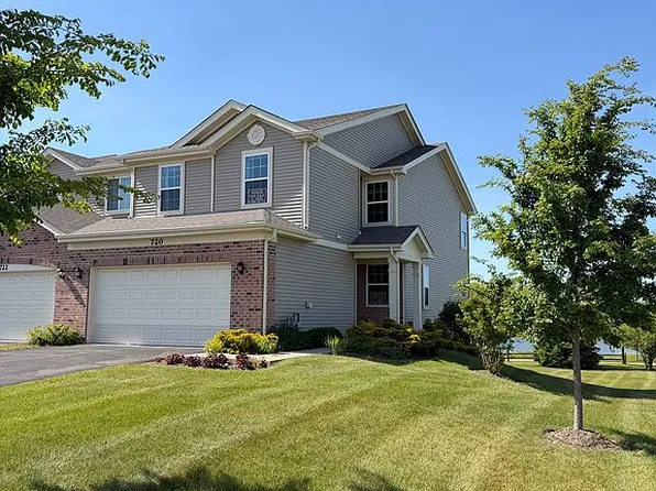 720 Wellington Ln, Cary, IL 60013
