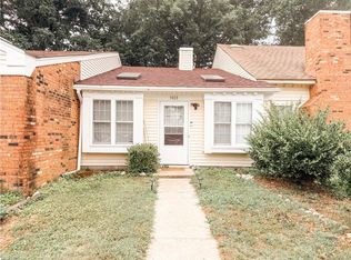 5433 Campus Dr, Virginia Beach, VA 23462