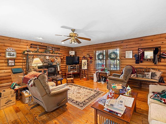 4th image of 185 Fort Rd